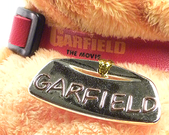 Garfield (2004) - collar detail